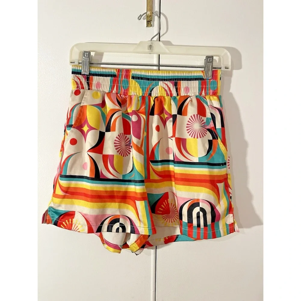 AKIRA bright bold mosaic